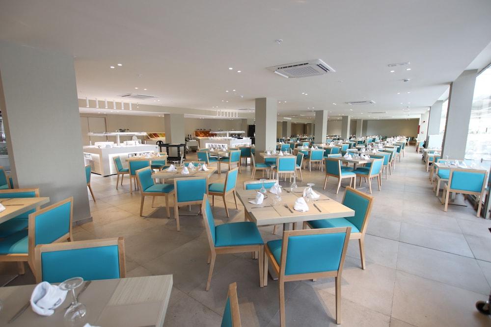 Roquetas El Palmeral By Pierre & 3*
