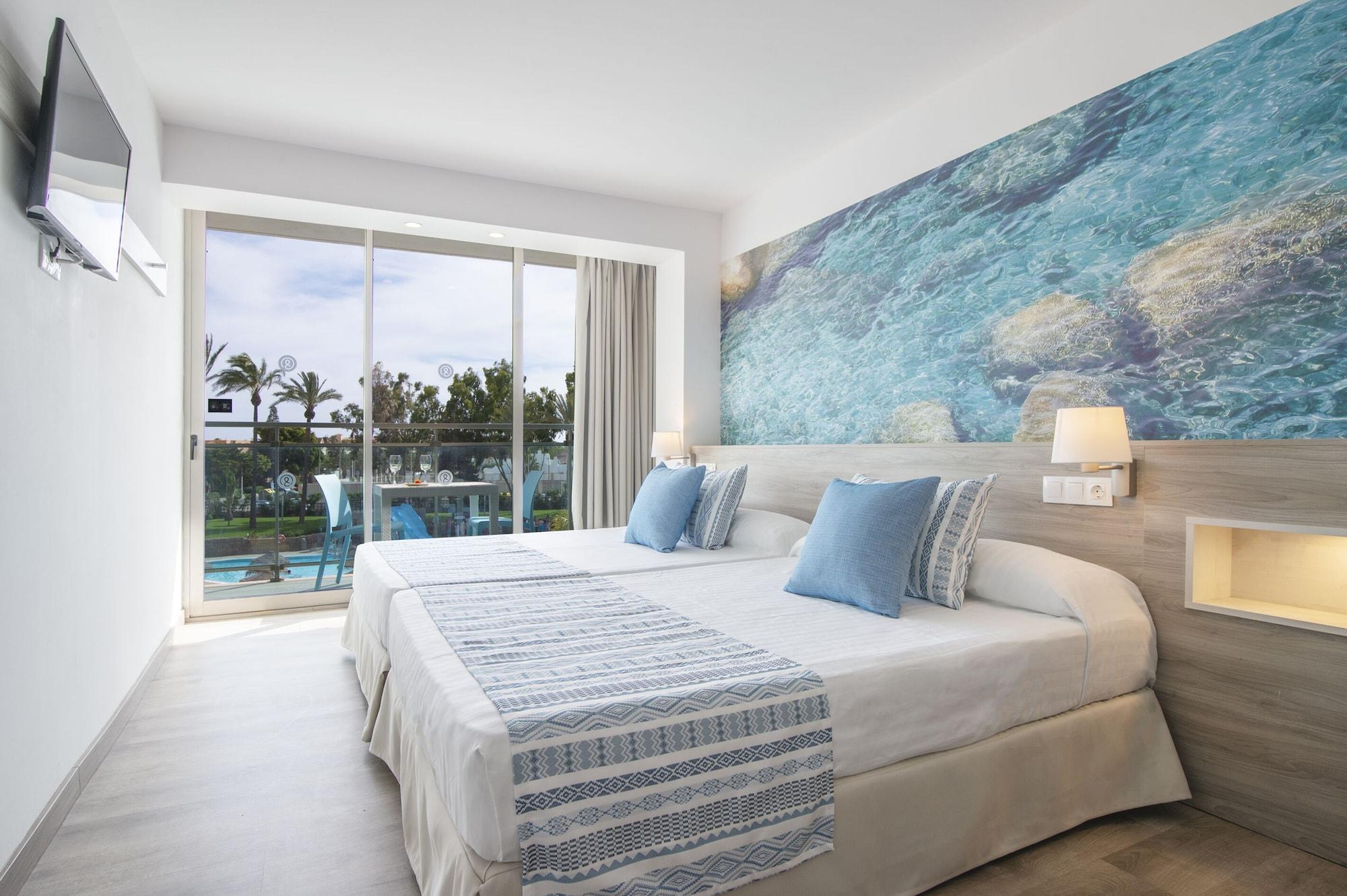 Roquetas El Palmeral By Pierre &